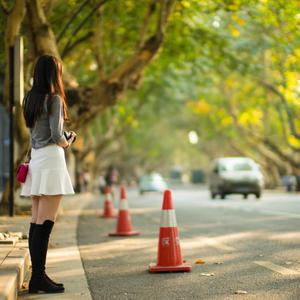 白虎美女 免费看
